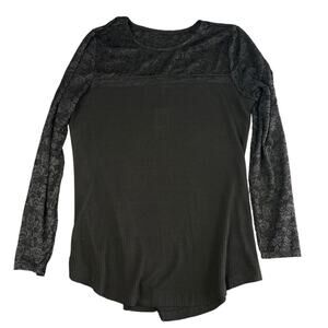 NWT Torrid Black Lace Yolk Long Sleeve Top Size 1